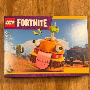 LEGO Fortnite Durr Burger Set - Orange and Pink - Never opened